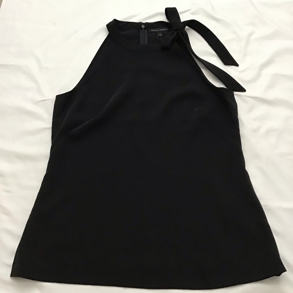 (NWT) Banana Republic Black Top